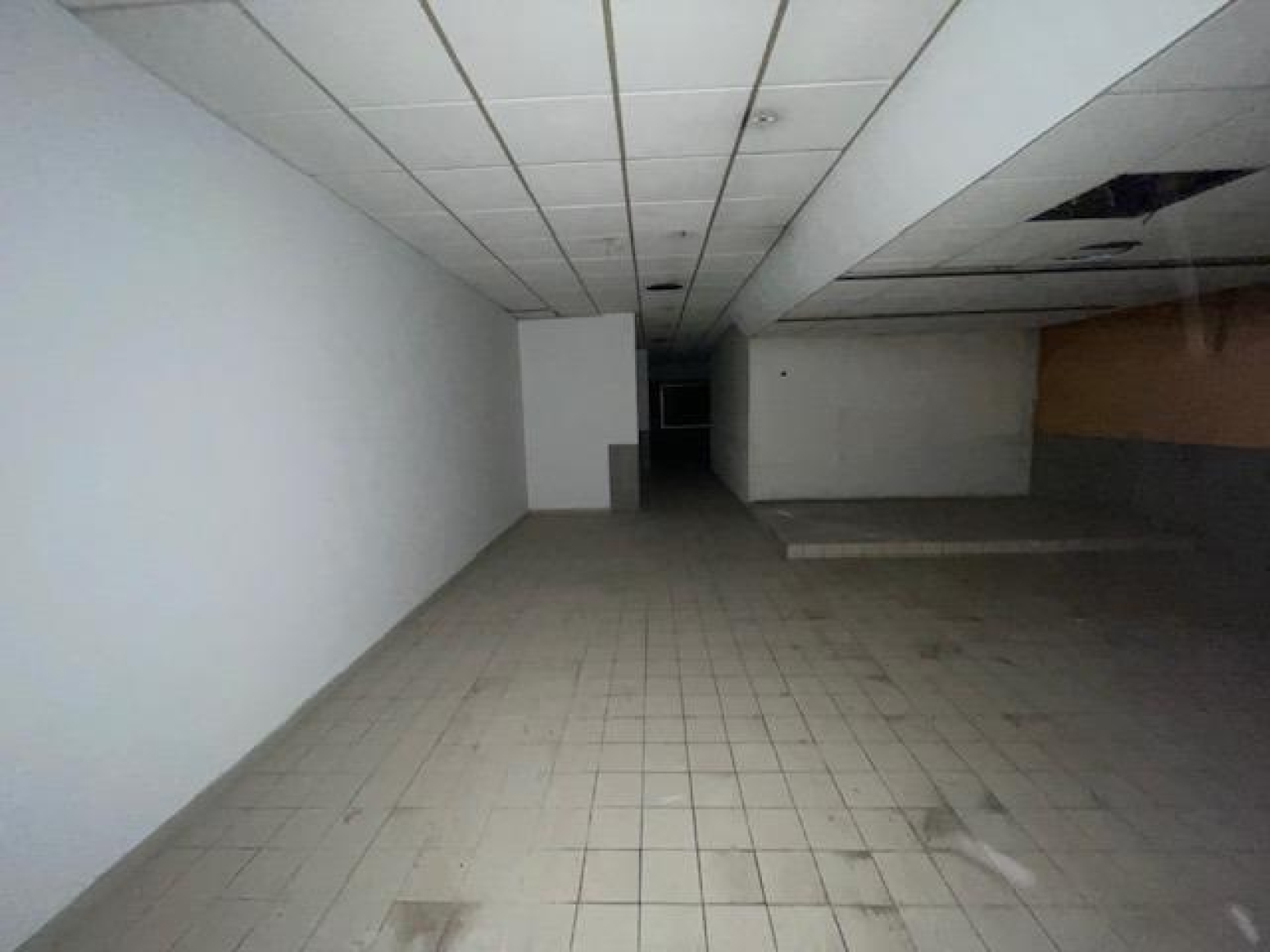 LOCAL COMERCIAL EN EL CORAZÓN DE MURCIA: OPORTUNIDAD EXCEPCIONAL PARA INVERSORES Y EMPRENDEDORES.