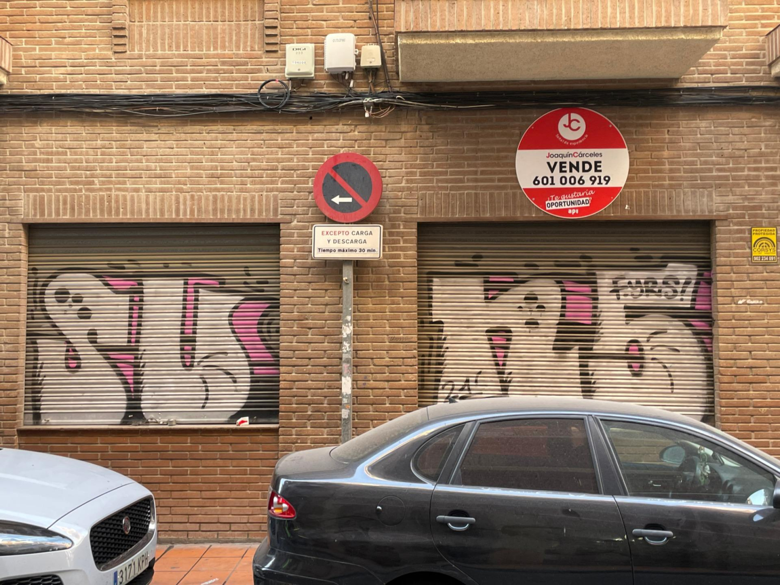 LOCAL COMERCIAL EN EL CORAZÓN DE MURCIA: OPORTUNIDAD EXCEPCIONAL PARA INVERSORES Y EMPRENDEDORES.