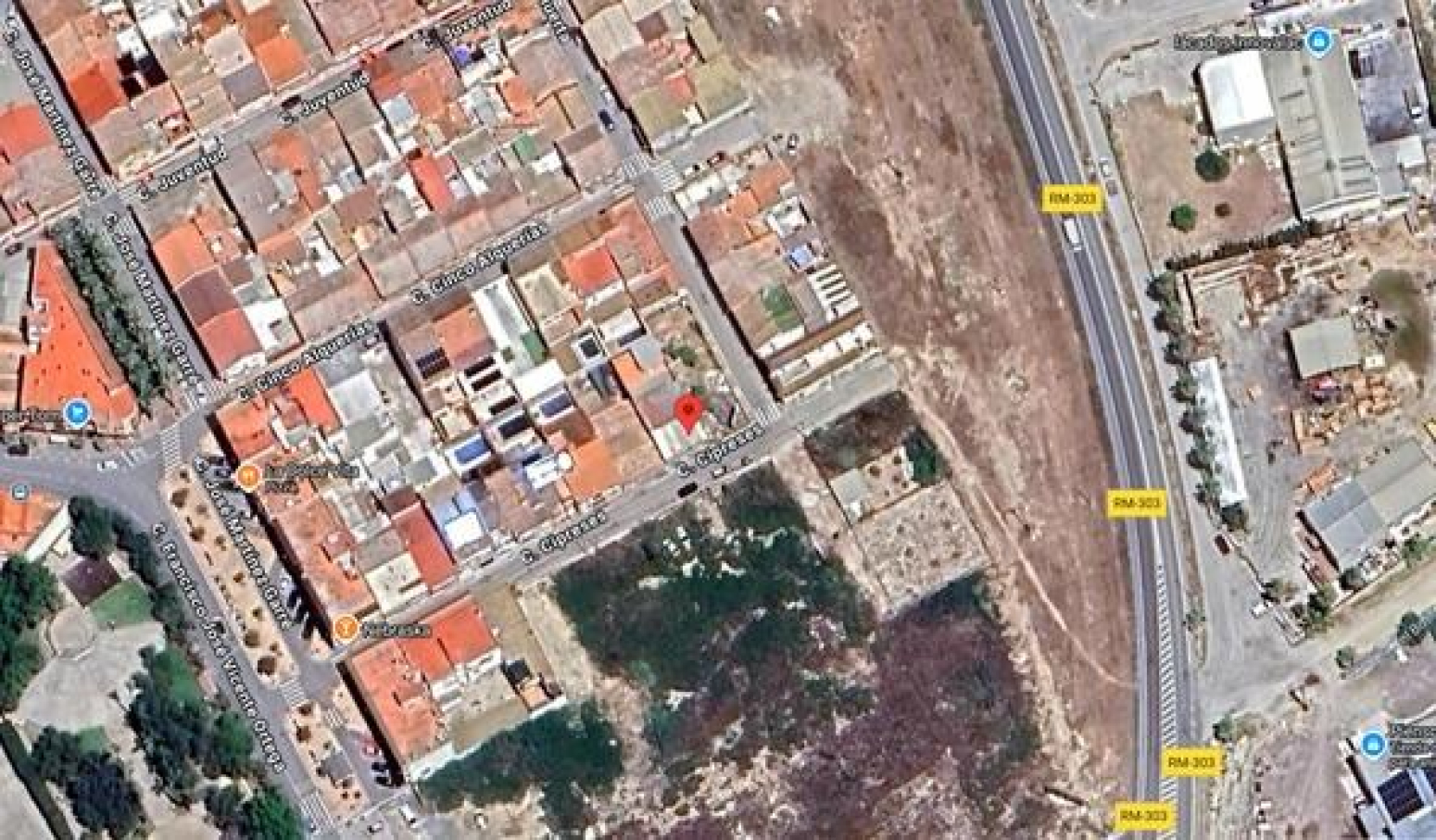 255 m2 DE SOLAR URBANO EN ALQUERIAS. HACIENDO ESQUINA, ORIENTACION SUR Y ESTE.