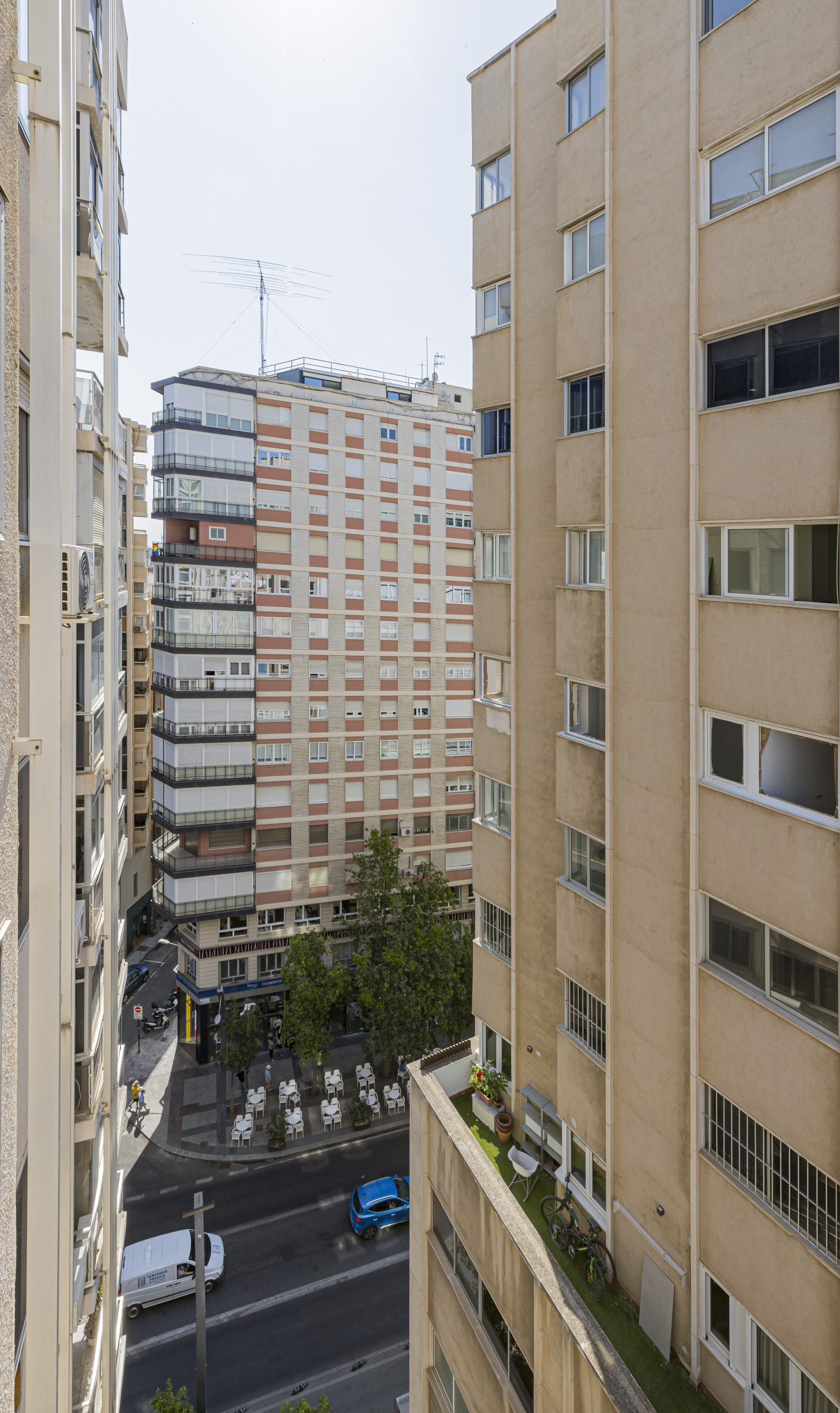 Piso reformado en planta 11 en el centro de Murcia