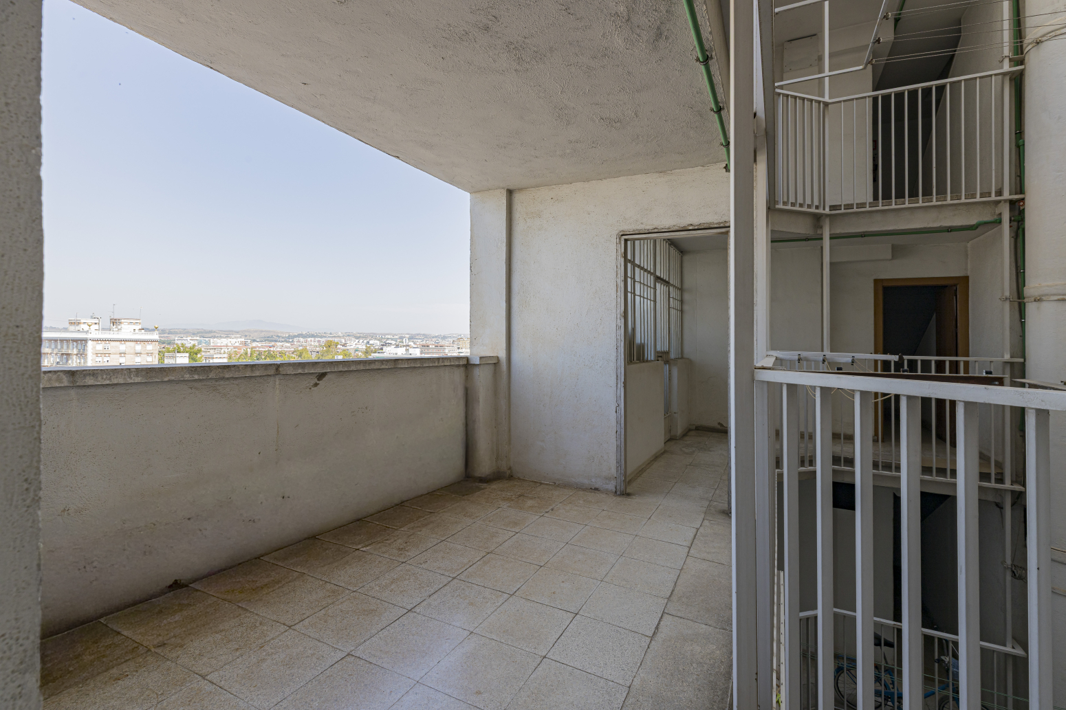Piso reformado en planta 11 en el centro de Murcia
