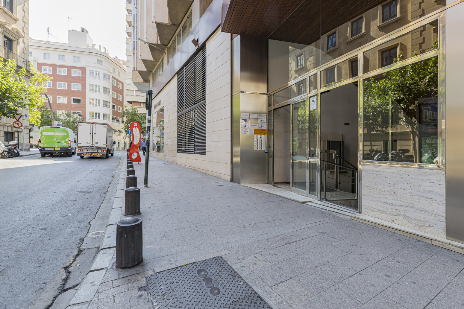 Piso reformado en planta 11 en el centro de Murcia
