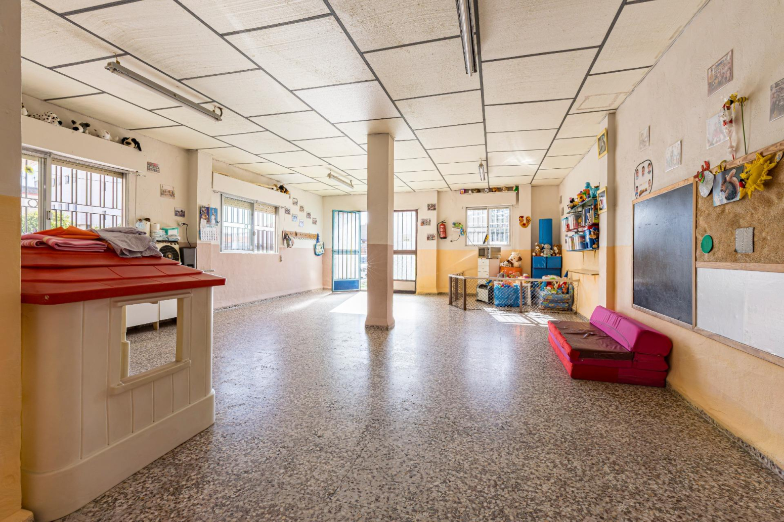 Local comercial en venta en el centro de Javalí, 94 m² y excelente visibilidad