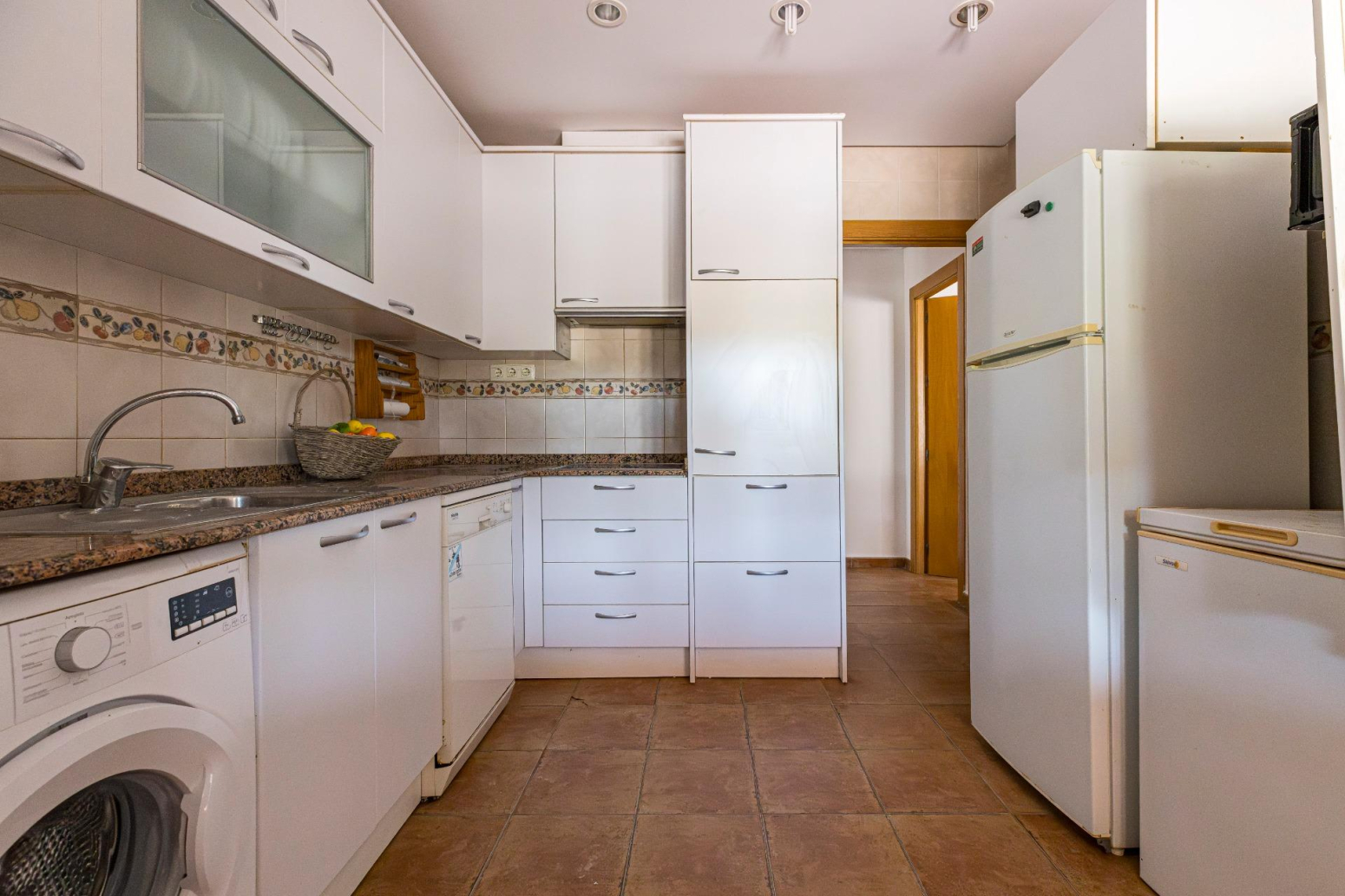 Finca rústica con vivienda de 220 metros construidos, 22.480 m² de terreno y garaje junto a La Alcayna
