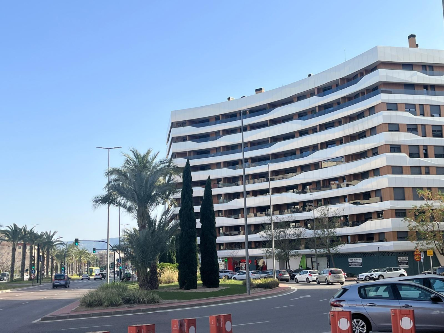 LUMINOSO PISO EN MURCIA ZONA JUAN DE BORBON  ¡¡ 0% HONORARIOS AGENCIA!!  ¡¡VISÍTALO Y HAZ UNA OFERTA !!