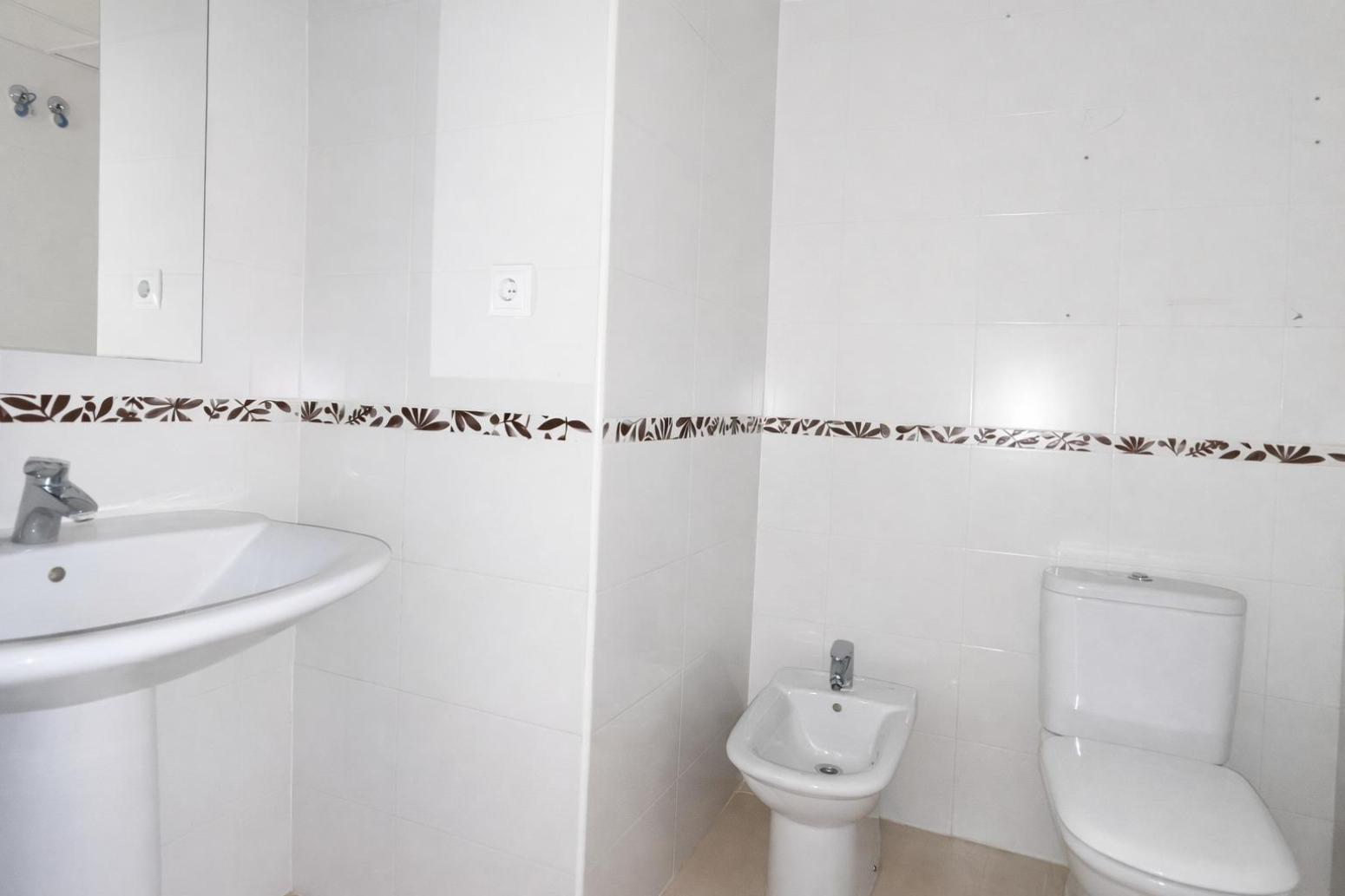 LUMINOSO PISO EN MURCIA ZONA JUAN DE BORBON ¡¡ 0% HONORARIOS AGENCIA!! PUJAS HASTA EL 30 DE SEPTIEMBRE