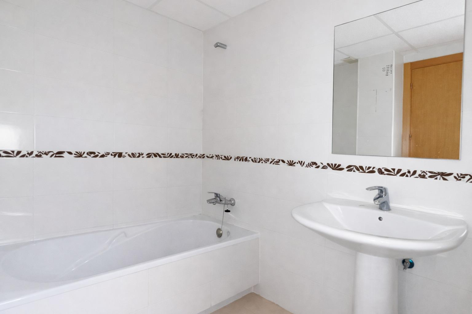 LUMINOSO PISO EN MURCIA ZONA JUAN DE BORBON ¡¡ 0% HONORARIOS AGENCIA!! PUJAS HASTA EL 30 DE SEPTIEMBRE