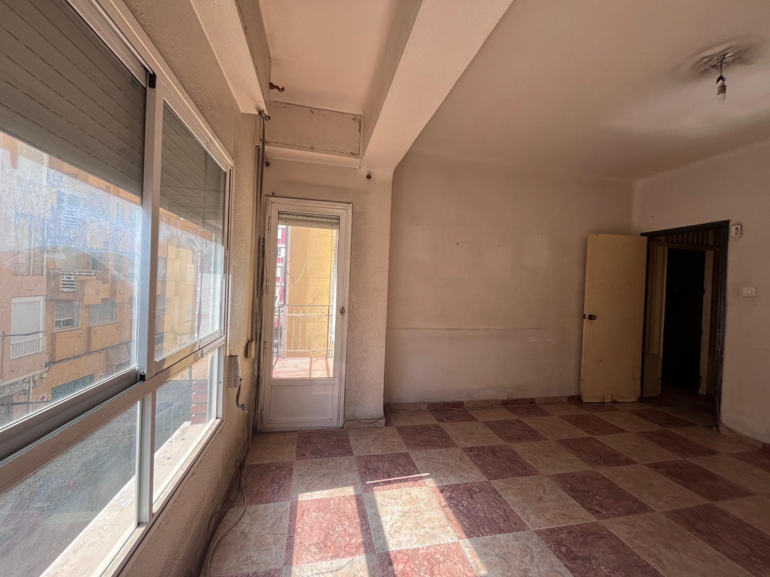 Piso de 4 dormitorios junto a Plaza del Carmen y Estación de Renfe 0% HONORARIOS AGENCIA