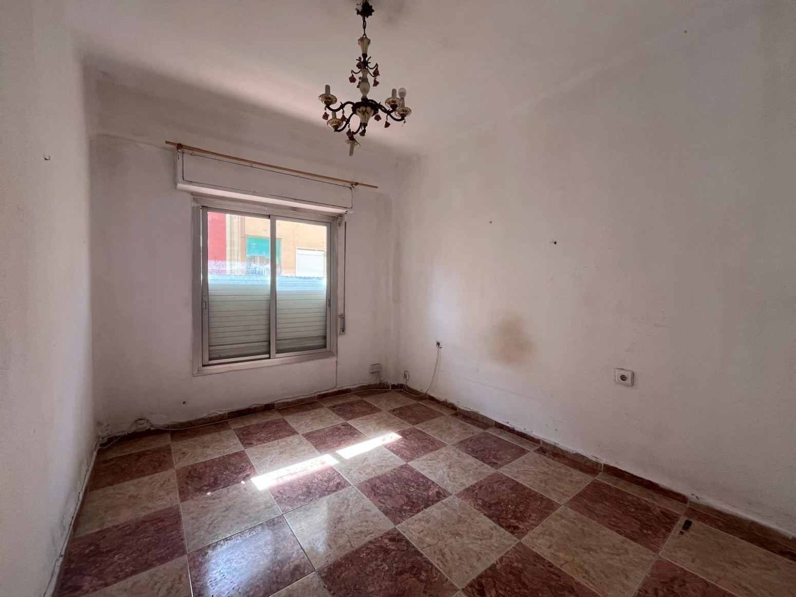 Piso de 4 dormitorios junto a Plaza del Carmen y Estación de Renfe 0% HONORARIOS AGENCIA