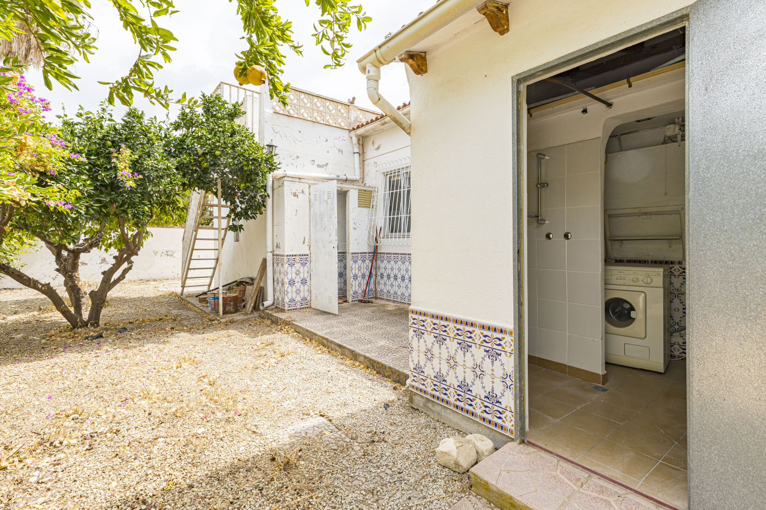 Tu casa bajo el sol, a solo 500 metros del Balneario de Leana Fortuna