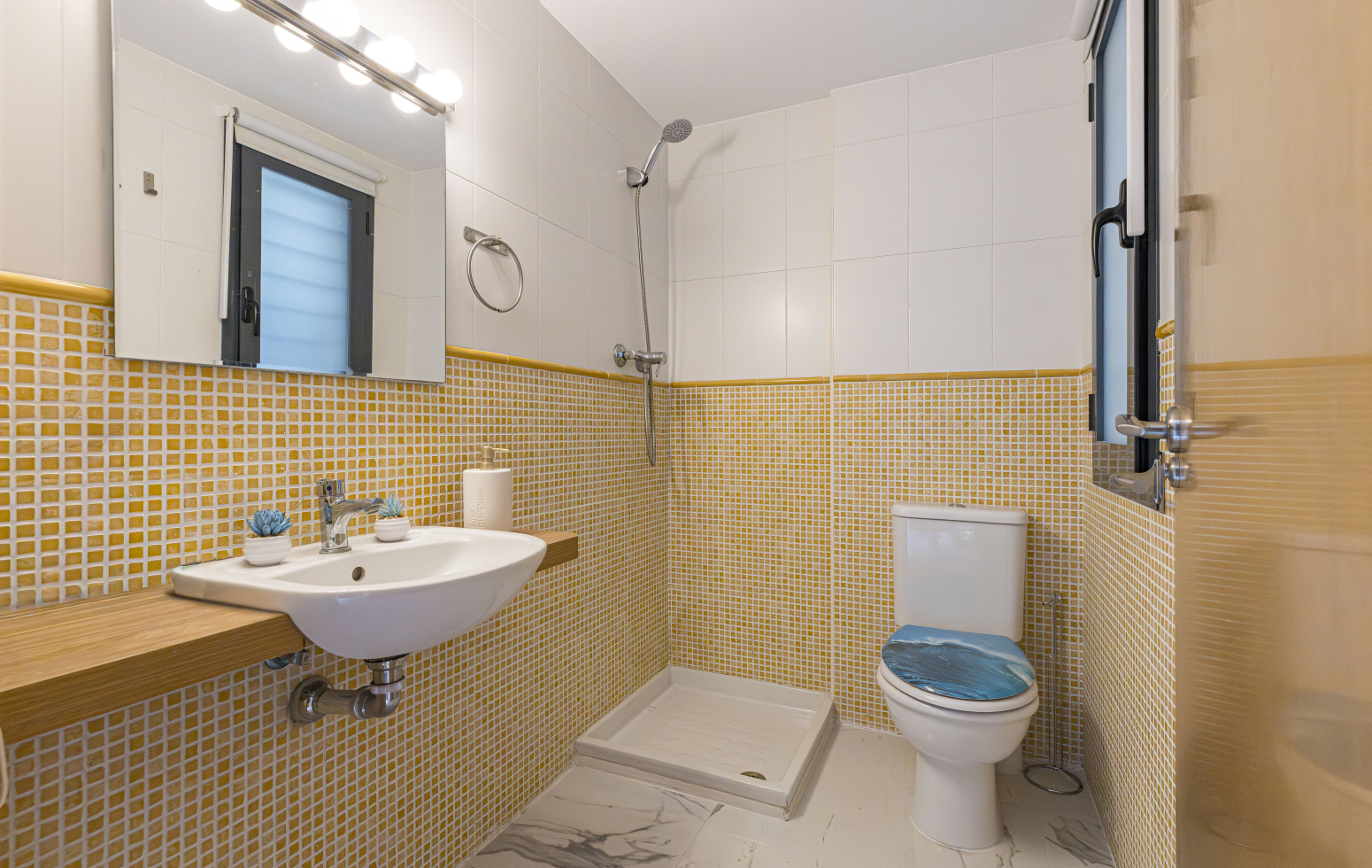 VIVIENDA JUNTO AL FUTURO PARQUE METROPOLITANO OESTE