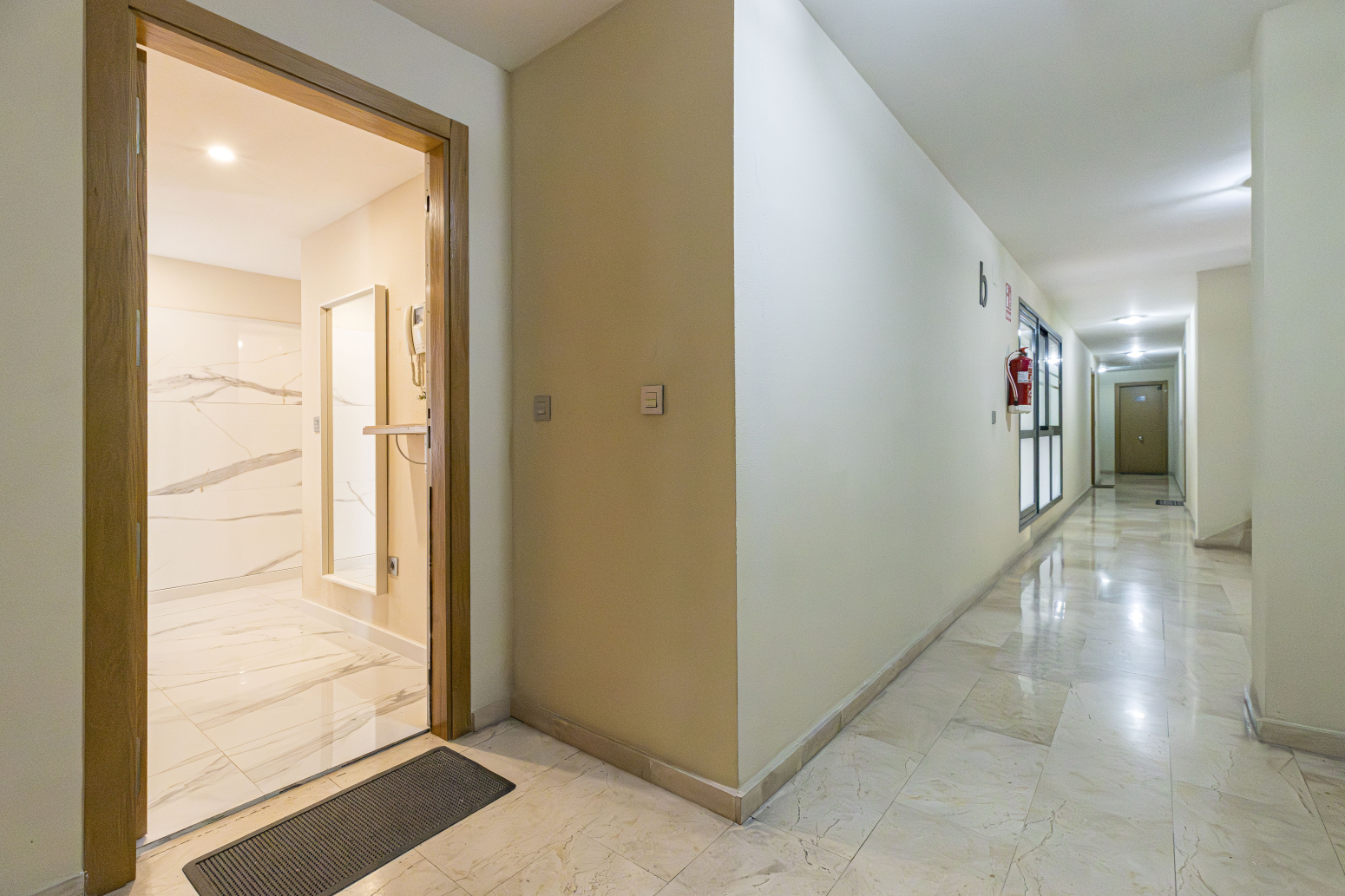 VIVIENDA JUNTO AL FUTURO PARQUE METROPOLITANO OESTE