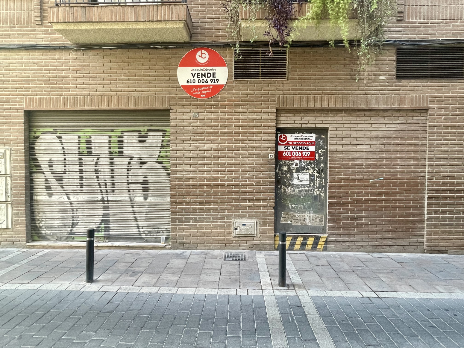 Local comercial en pleno centro de Murcia con fachada y posibilidad de acceso a dos calles de 212 m²