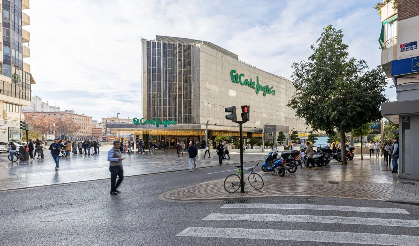 LOCAL COMERCIAL EN EL CORAZÓN DE MURCIA