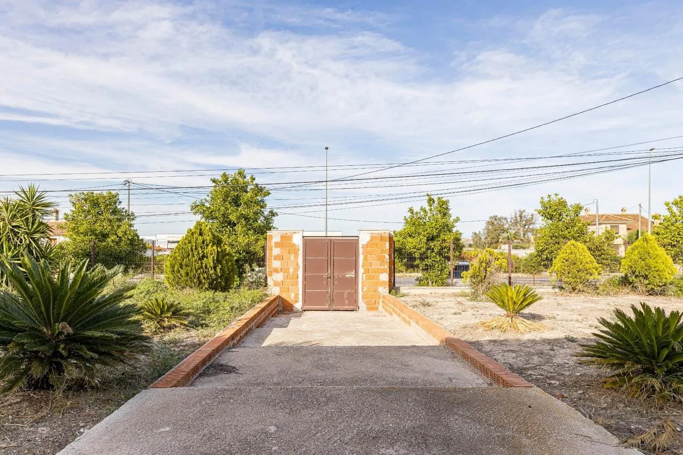 CHALET EN VENTA CON PATIO PRIVADO Y PISCINA EN SANGONERA LA SECA