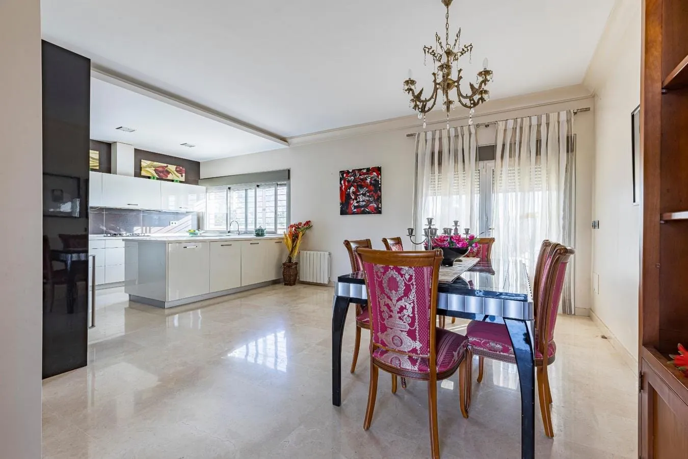 DUPLEX ADOSADO A REFORMAR EN LOS GARRES